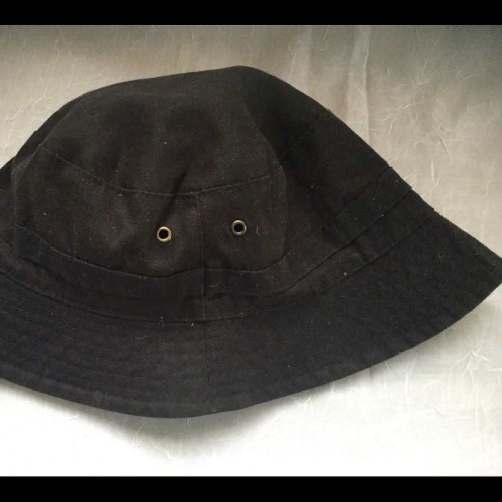 WindRiver bucket HAT 🎈2 for $15 🎈